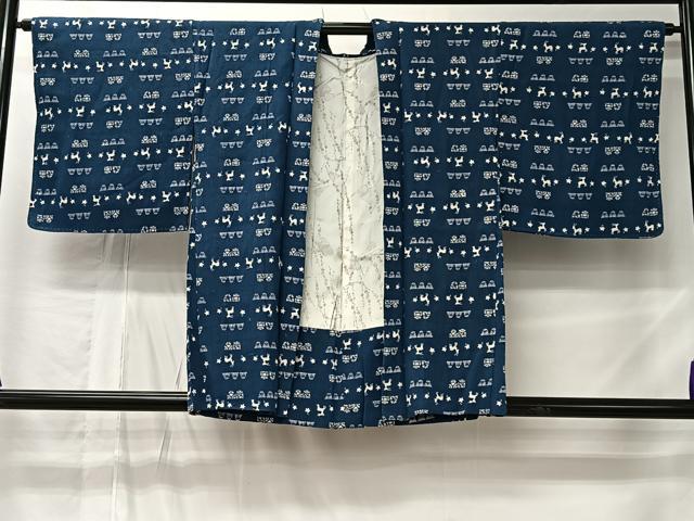 平和屋着物＃羽織　動物草花文　お召縮緬　正絹　逸品　CABM6413ua
