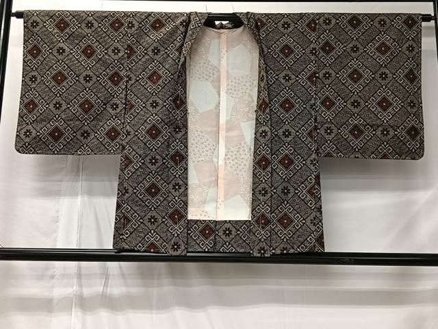 平和屋着物＃本場大島紬　龍郷絣　羽織　花菱文　正絹　逸品　未使用　CABM6418ua