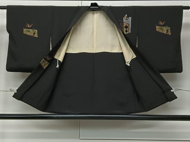 平和屋着物＃羽織　幾何学花文　黒地　金銀彩　正絹　逸品　CABM6424ua