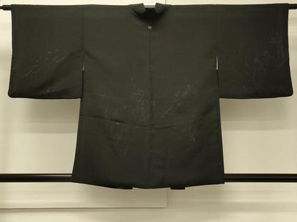 平和屋着物＃羽織　枝花文　黒地　正絹　逸品　CABM8076in