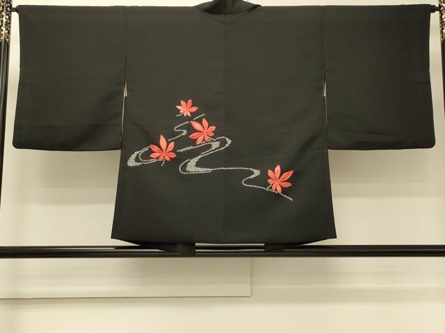 平和屋着物＃羽織　刺繍　流水舞葉文　黒地　正絹　逸品　CABM8097in