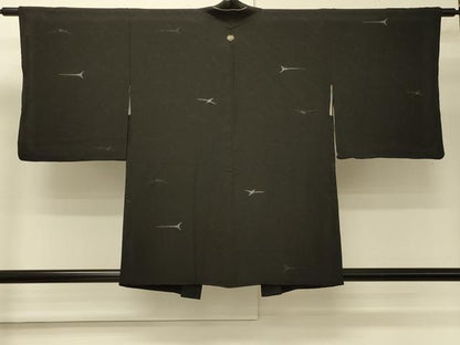 平和屋着物＃羽織　寿光織　霞文　黒地　金銀糸　正絹　逸品　CABM8103in