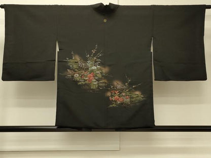 平和屋着物＃羽織　寿光織　風景流水花文　黒地　金銀糸　正絹　逸品　CABM8105in