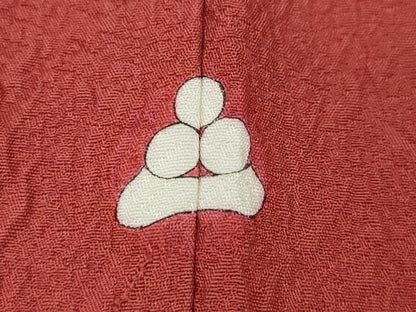 平和屋着物●上質な色無地　作家物　万雄堅牢染　吉祥地紋　臙脂色　証紙付き　正絹　逸品　CABM9204ut