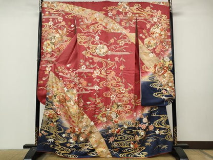 平和屋着物●豪華振袖　駒刺繍　地紙鴛鴦花文　暈し染め　金彩　正絹　逸品　CABM9218ut