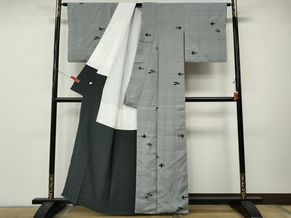 平和屋着物●染色作家　斉藤三才　ぜんまい紬　琉球絣文様　正絹　逸品　CABM9291ut