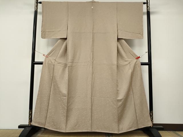 平和屋着物●上質な色無地　宝尽くし地紋　白茶色　正絹　逸品　未使用　CABM9305ut