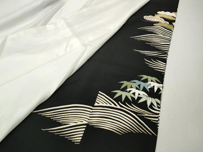 平和屋着物●創業460年・千總　黒留袖　駒刺繍　松竹梅　金彩　正絹　逸品　CABM9347ut