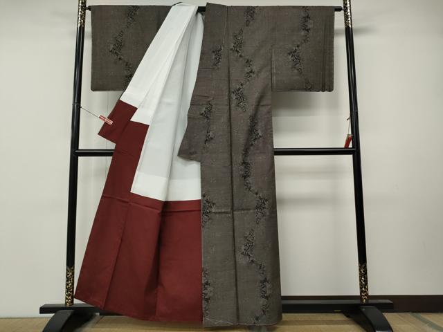 平和屋着物●本場大島紬　9マルキ　泥染め　唐草花間道　証紙付き　正絹　逸品　CABM9465ut