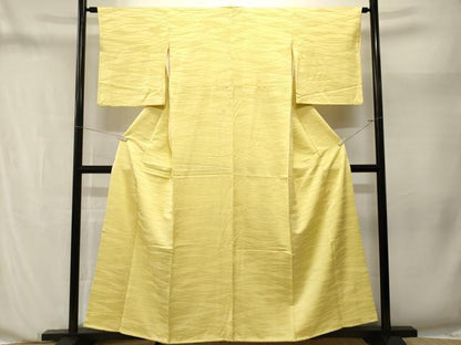 平和屋着物■上質な色無地　流線地紋　刈安色　正絹　逸品　CABN1230ev