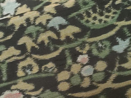 平和屋着物■上質な紬　籬芝草花文　黒地　正絹　逸品　CABN1397ev
