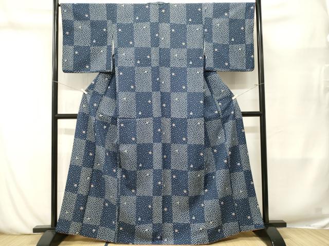 平和屋着物■小紋　市松舞桜文　洗える着物　CABN1452ev