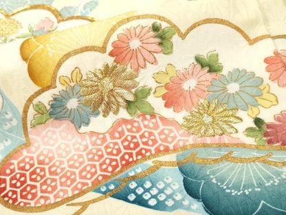 平和屋着物■小振袖　駒刺繍　枝梅松花文　金彩　洗える着物　CABN1467ev