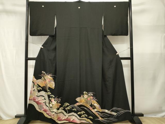 平和屋着物■豪華黒留袖　駒刺繍　扇面花車文　仕覆飛鶴文　暈し染め　金彩　正絹　逸品　CABN1589ev