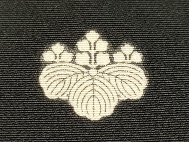 平和屋着物■豪華黒留袖　駒刺繍　扇面花車文　仕覆飛鶴文　暈し染め　金彩　正絹　逸品　CABN1589ev