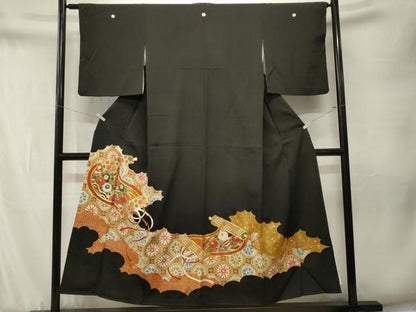 平和屋着物■豪華黒留袖　駒刺繍　絵巻天井花文　金彩　正絹　逸品　CABN1783ev