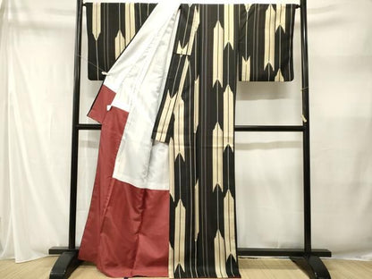 平和屋着物■小紋　矢羽文　黒地　洗える着物　CABN1848ev