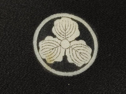 平和屋着物■豪華黒留袖　駒刺繍　檜扇蜀江御所車花文　暈し染め　金銀彩　正絹　逸品　CABN1884ev