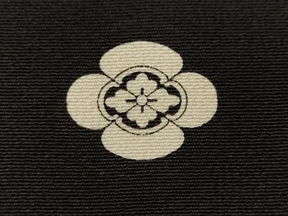 平和屋着物■豪華黒留袖　駒刺繍　松竹梅流水雪輪花文　金彩　正絹　逸品　CABN1887ev