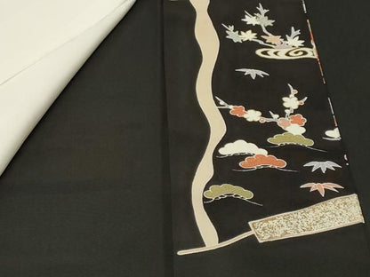 平和屋着物■豪華黒留袖　駒刺繍　松竹梅流水雪輪花文　金彩　正絹　逸品　CABN1887ev