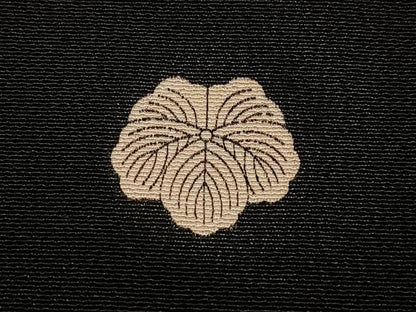 平和屋着物■豪華黒留袖　駒刺繍　御所車花文　金彩　正絹　逸品　CABN2013xe