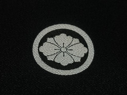 平和屋着物■豪華黒留袖　駒刺繍　御所車花文　金彩　正絹　逸品　CABN2023xe