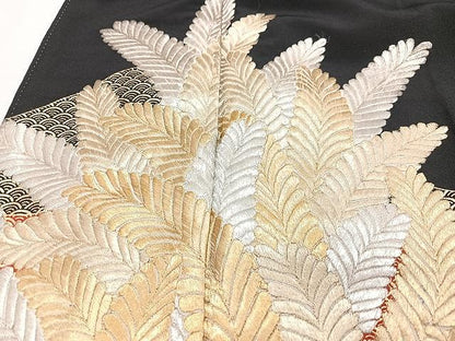 平和屋着物■豪華黒留袖　刺繍　松葉文　金銀糸　正絹　逸品　CABN2059xe