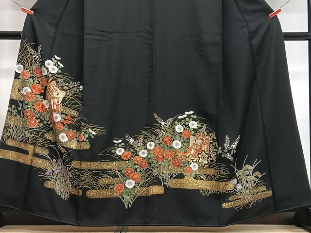 平和屋着物■豪華黒留袖　駒刺繍　御所車草花文　金彩　正絹　逸品　CABN2086xe