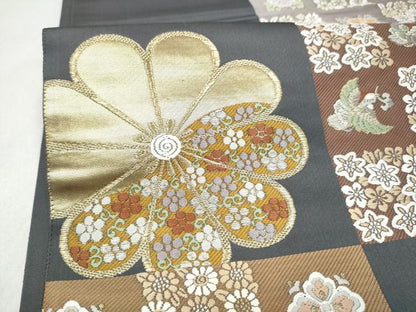 平和屋着物●六通柄袋帯　唐織　市松舞花文　金糸　正絹　逸品　CABN2541hy