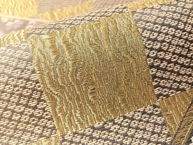 平和屋着物●西陣　熊井一雄作　六通柄袋帯　唐織　市松舞桜　金糸　証紙付き　上代48万　正絹　逸品　未使用　CABN2822vp