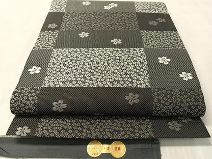 平和屋着物●西陣　荒塚一三作　伝統工芸士　和田正勝　全通柄袋帯　市松舞桜　証紙付き　正絹　逸品　CABN2897vp