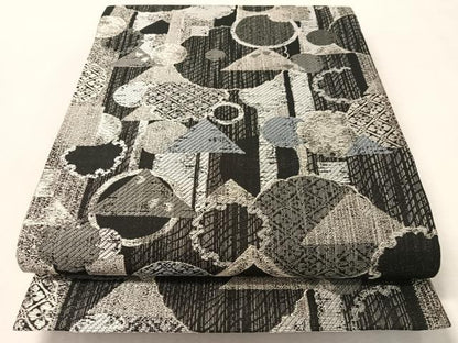平和屋着物●六通柄袋帯　伝統工芸士　吉翔　吉祥文　黒地　銀糸　正絹　逸品　CABN2933vp