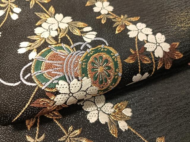 平和屋着物●染色作家　草野一騎　六通柄袋帯　唐織　枝垂れ桜楽器文　黒地　金糸　正絹　逸品　CABN3010vp
