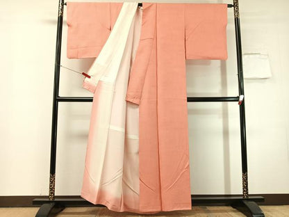 平和屋着物●上質な色無地　菱花地紋　甚三紅色　正絹　逸品　CABN3056vp