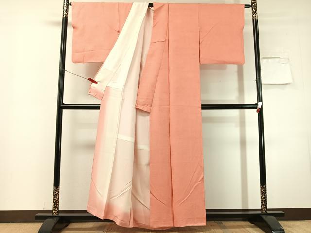 平和屋着物●上質な色無地　菱花地紋　甚三紅色　正絹　逸品　CABN3056vp