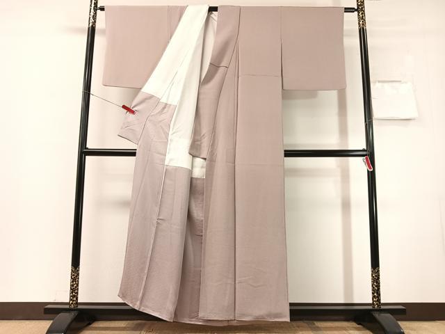 平和屋着物●上質な色無地　作家物　紫鼠色　鬼しぼ縮緬　正絹　逸品　CABN3143vp