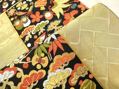 平和屋着物●西陣の名門　本家加納　六通柄袋帯　唐織　松竹梅　宝尽くし文　黒地　金銀糸　正絹　逸品　CABN3854dy