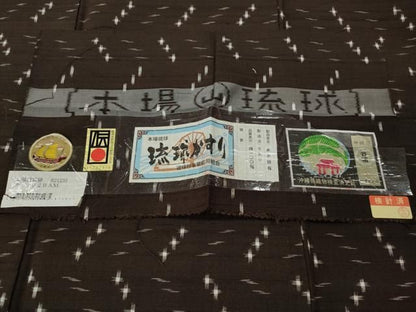 平和屋着物●本場琉球絣　手おり　十字絣　赤嶺勝信作　証紙付き　正絹　逸品　CABN4835ut