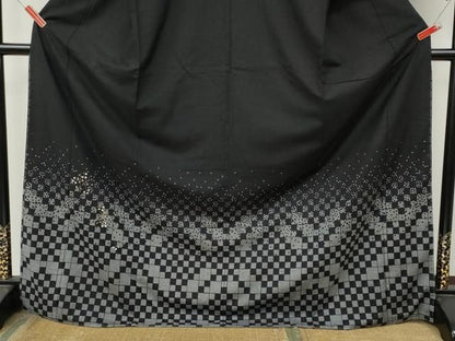 平和屋着物●訪問着　生紬　市松舞葉文　黒地　金彩　ロング丈　反端付き　正絹　逸品　未使用　CABN4842ut
