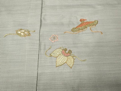 平和屋着物●訪問着　本場大島紬　総刺繍　宝尽くし文　金糸　中昌紬織物謹製　証紙付き　仮絵羽　正絹　逸品　未使用　CABN4897ut