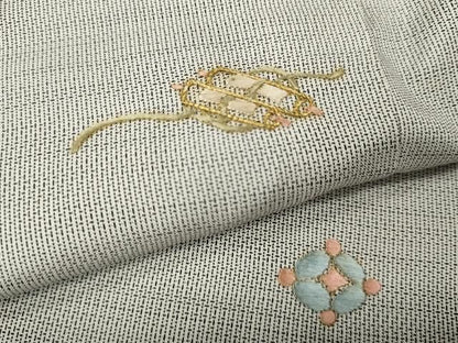 平和屋着物●訪問着　本場大島紬　総刺繍　宝尽くし文　金糸　中昌紬織物謹製　証紙付き　仮絵羽　正絹　逸品　未使用　CABN4897ut