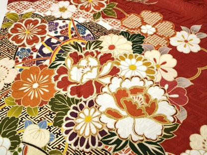 平和屋着物●豪華振袖　駒刺繍　雲重ね鼓花文　金彩　正絹　逸品　CABN5008ut