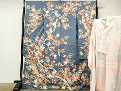 平和屋着物●十日町老舗ブランド　吉澤友禅　吾妻徳穂　振袖・長襦袢セット　駒刺繍　短冊枝橘文　金彩　正絹　逸品　CABN5144ut