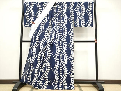 平和屋着物＊夏物　小紋　紗　枝葉文　洗える着物　CABN5849tx