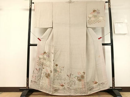 平和屋着物●訪問着　作家物　流水花蝶文　金彩　鬼しぼ縮緬　正絹　逸品　CABN6057vp