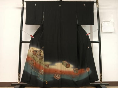 平和屋着物●越後染印傳　根津青宗　黒留袖　文箱花文　暈し染め　金彩　正絹　逸品　CABN6062vp