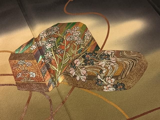 平和屋着物●越後染印傳　根津青宗　黒留袖　文箱花文　暈し染め　金彩　正絹　逸品　CABN6062vp