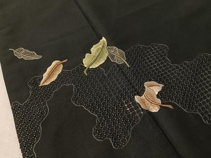 平和屋着物●本場縞大島紬　訪問着　中国三大刺繍　スワトウ刺繍　総刺繍　道長舞葉文　正絹　逸品　CABN6321vp