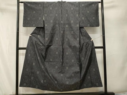 平和屋着物■本場大島紬　花唐草文　正絹　逸品　CABN7394ev
