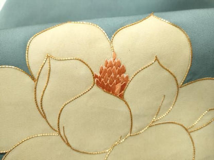 平和屋着物●塩瀬　九寸名古屋帯　駒刺繍　ろうけつ染　枝花文　正絹　逸品　CABN8323hy